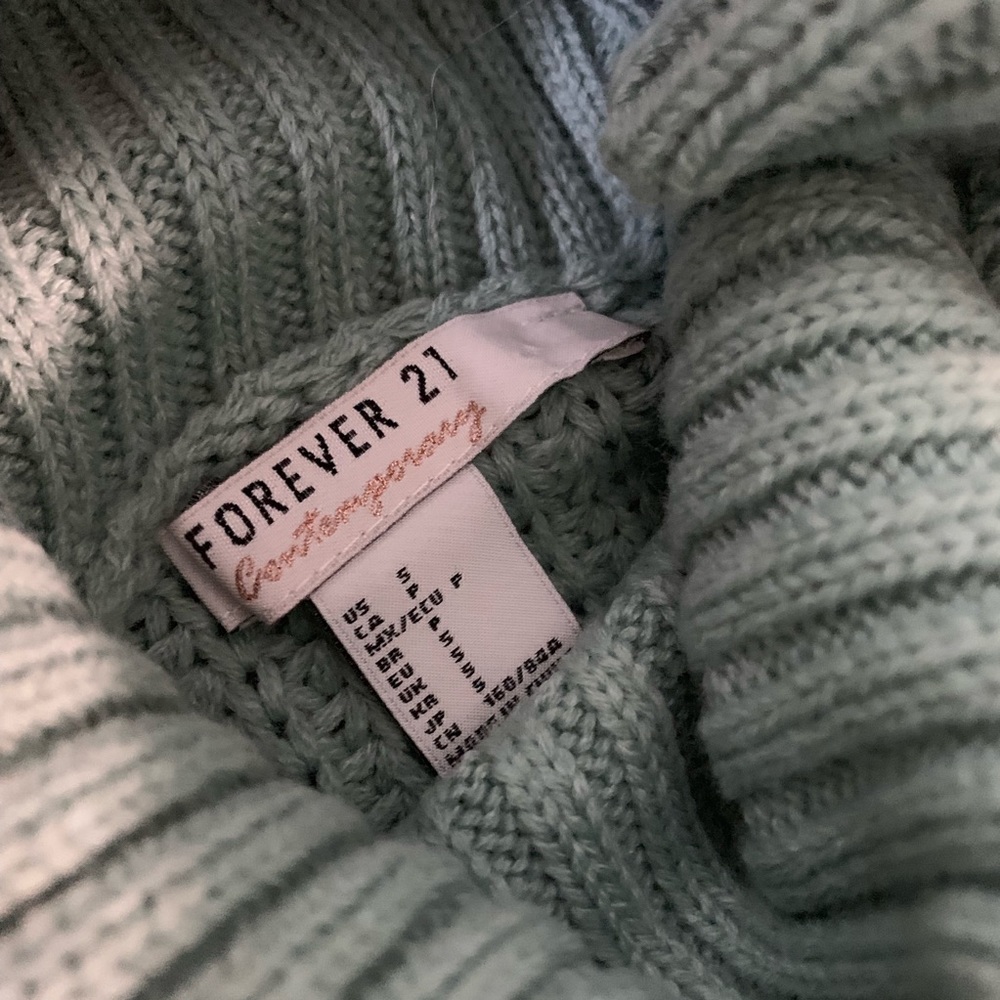 Sweater - Picture 3 of 3